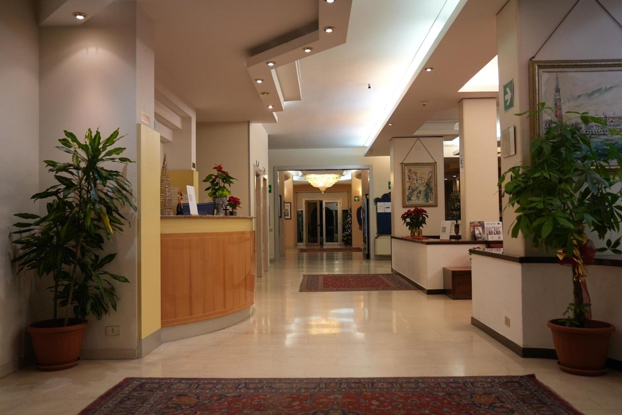 Hotel Albatros Mestre Esterno foto