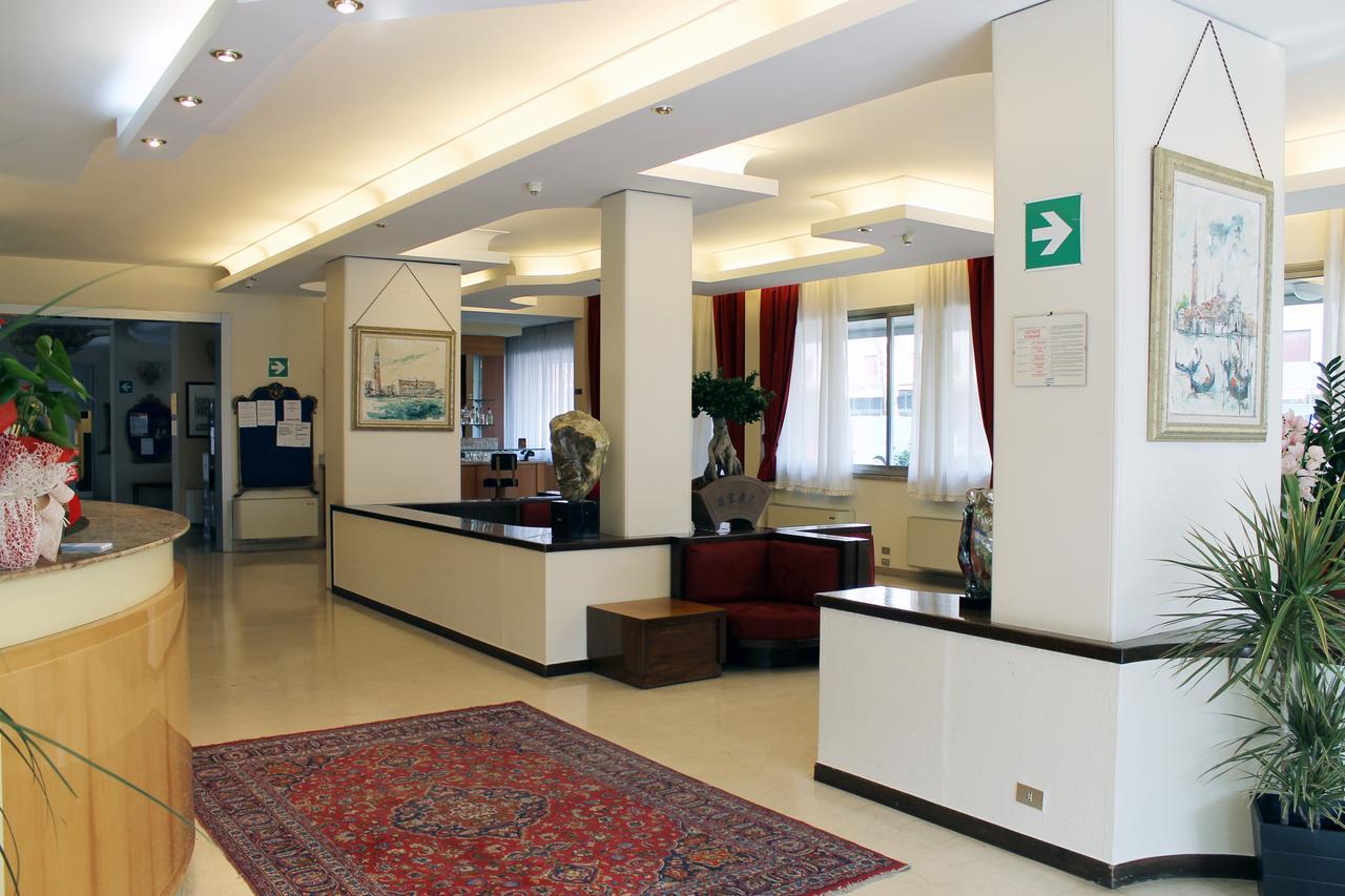 Hotel Albatros Mestre Esterno foto
